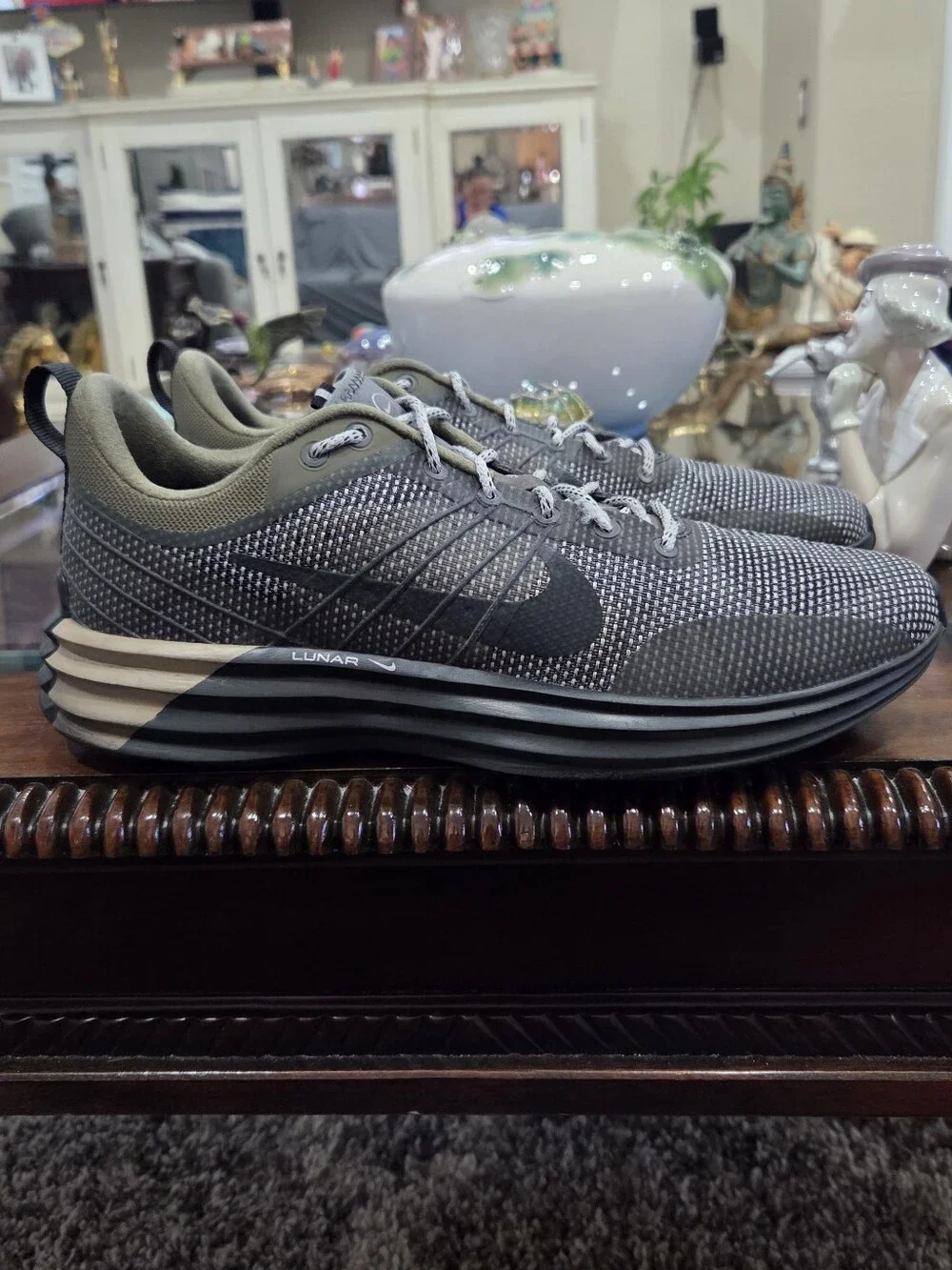 Nike Lunar Roam Men's Running Shoes - Gray/Olive